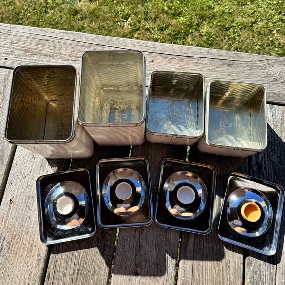 Vintage Set Of Four Lincoln Beautyware Kitchen Canisters - Picture 5 of 6